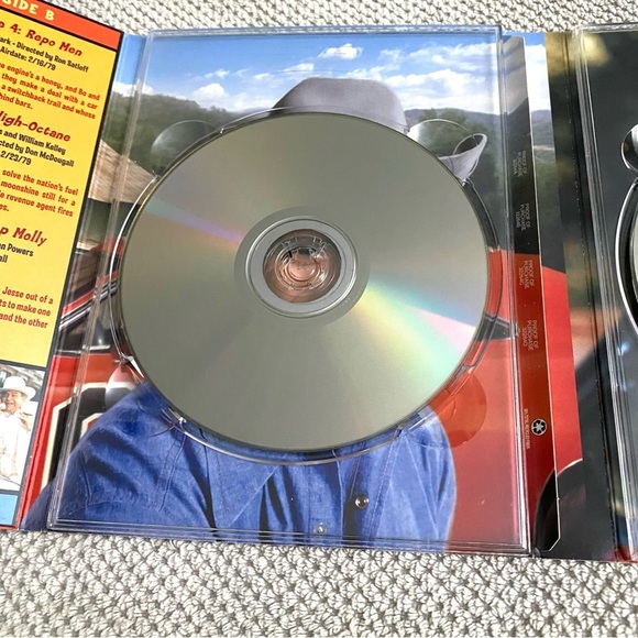 The Dukes of Hazzard ~ The Complete First Season 5-DVD Set, 1979, * Region 2 * - Picture 8 of 10